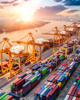 Interim Manager in der Logistikindustrie: Effiziente Lösungen für Ihre Supply Chain